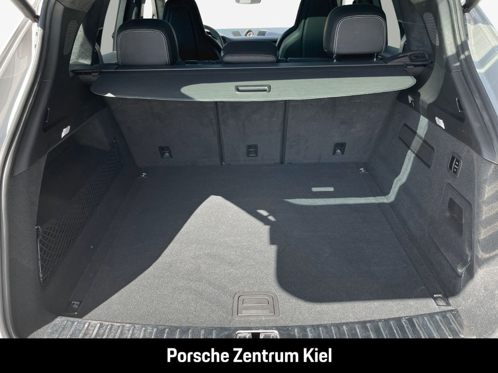 Porsche Cayenne 2022