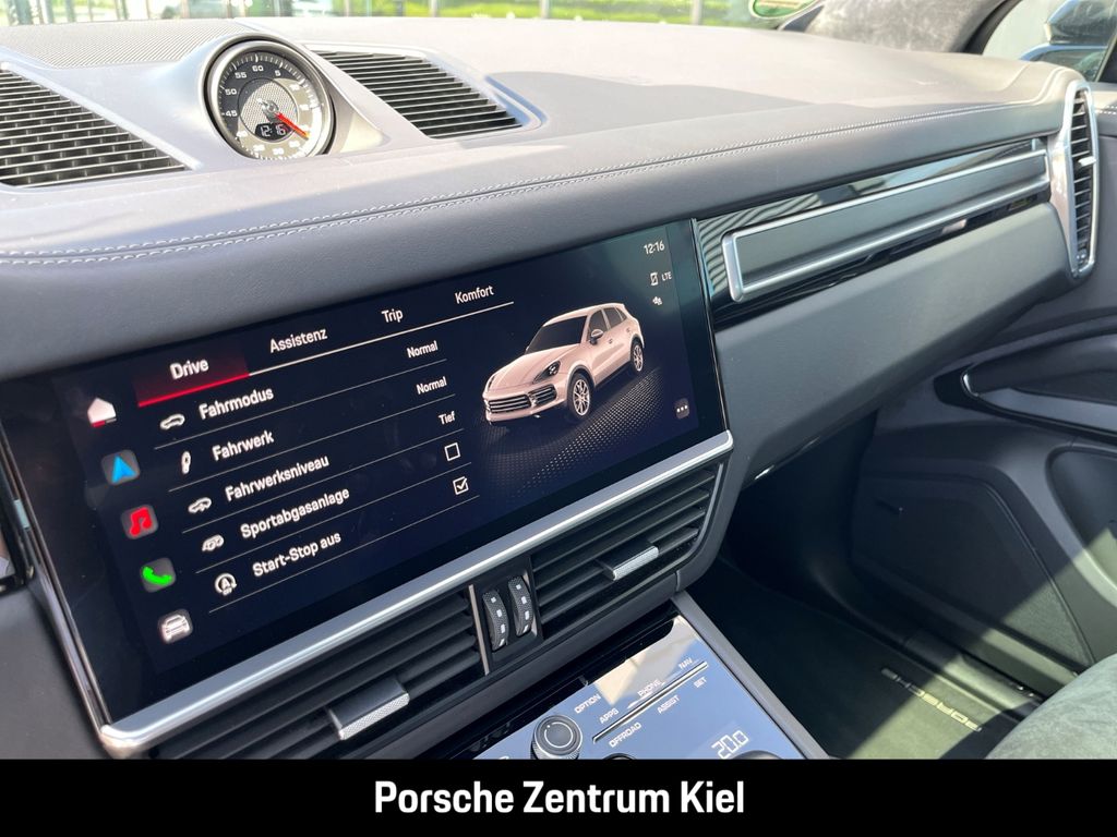 Porsche Cayenne 2022