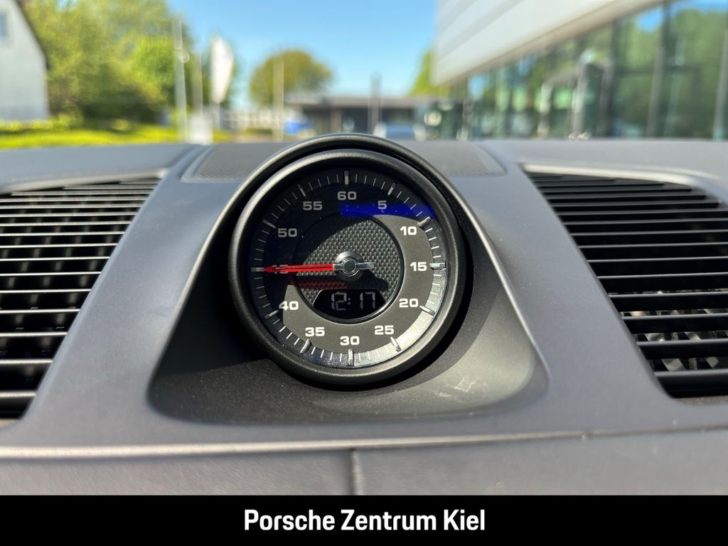 Porsche Cayenne 2022