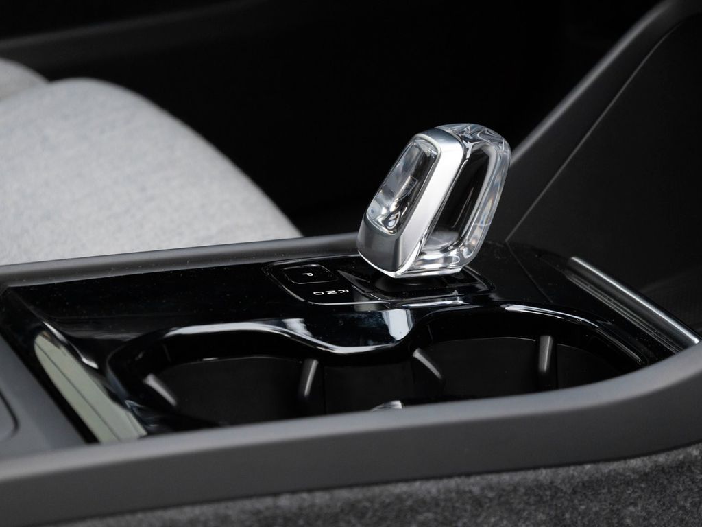 Volvo C40 2024