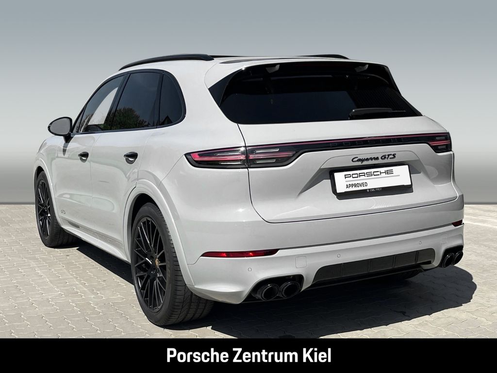 Porsche Cayenne 2022