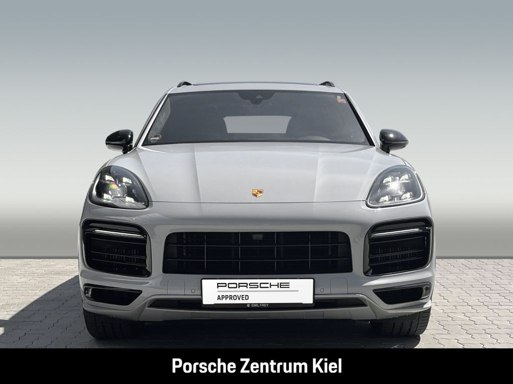 Porsche Cayenne 2022