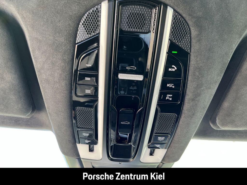 Porsche Cayenne 2022