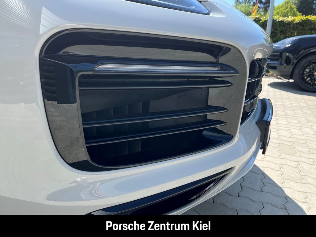 Porsche Cayenne 2022