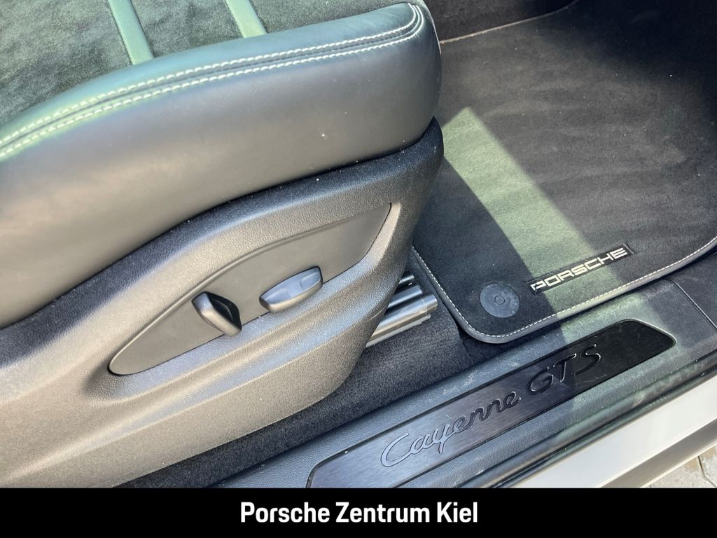 Porsche Cayenne 2022