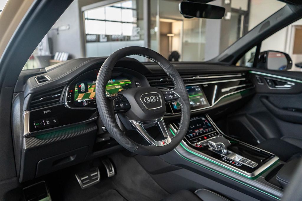 Audi SQ7 2024