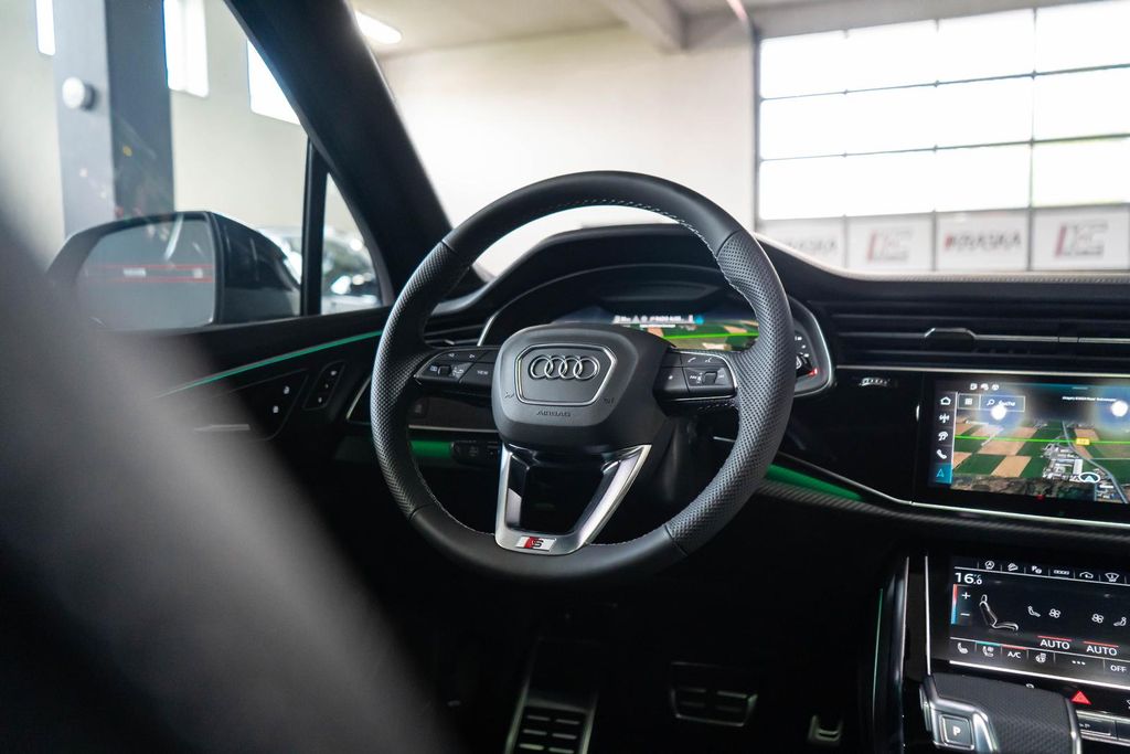 Audi SQ7 2024