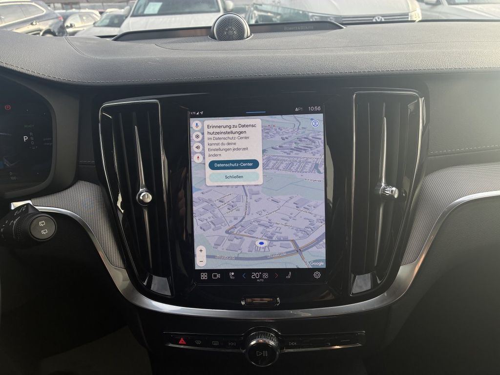 Volvo V60 2024