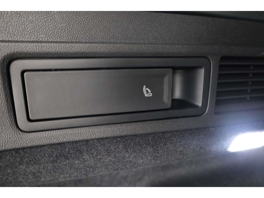 Volkswagen Touareg 2025