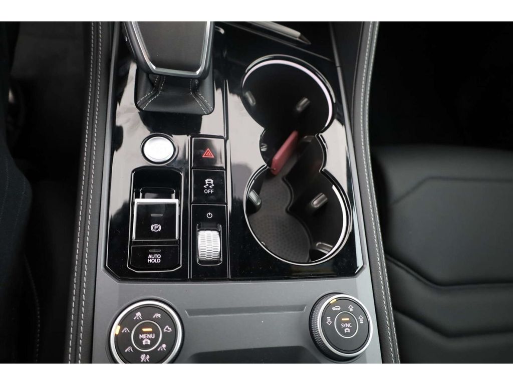 Volkswagen Touareg 2025