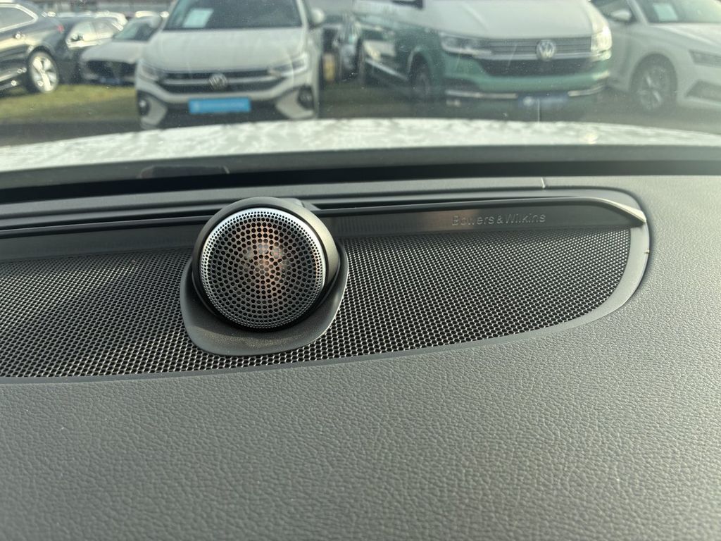 Volvo V60 2024