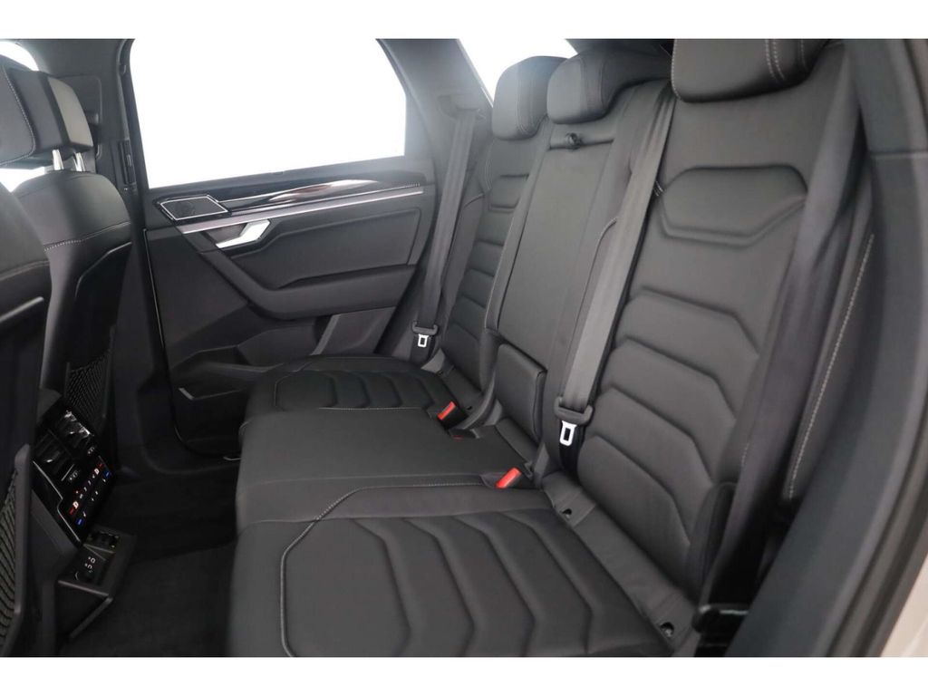 Volkswagen Touareg 2025