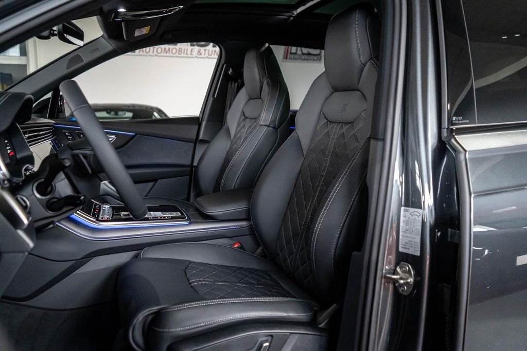 Audi SQ7 2024