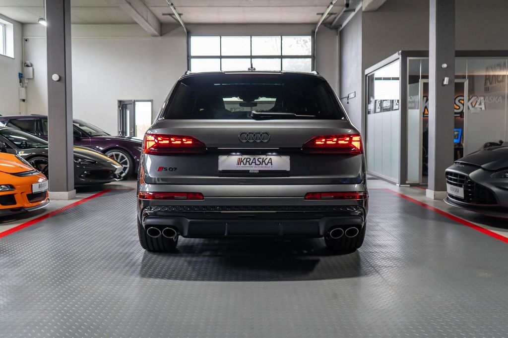 Audi SQ7 2024