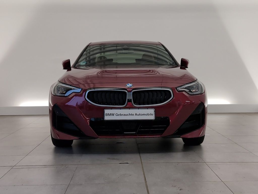 BMW 230 2025