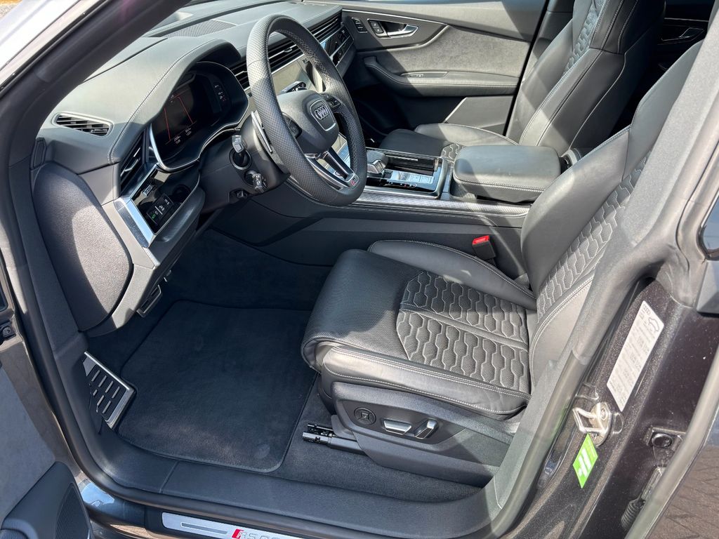 Audi RSQ8 2024