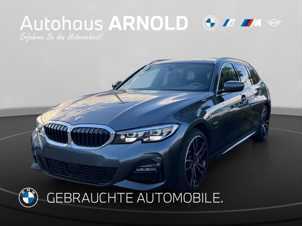 BMW 330 2022