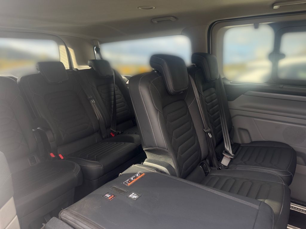 Ford Tourneo Custom 2025
