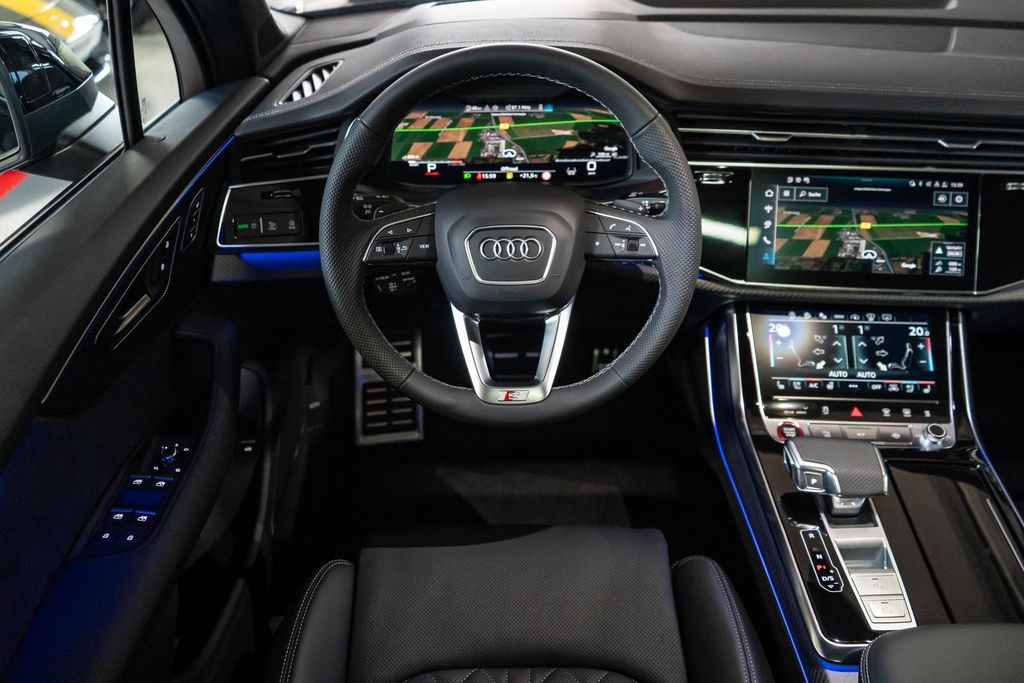 Audi SQ7 2025