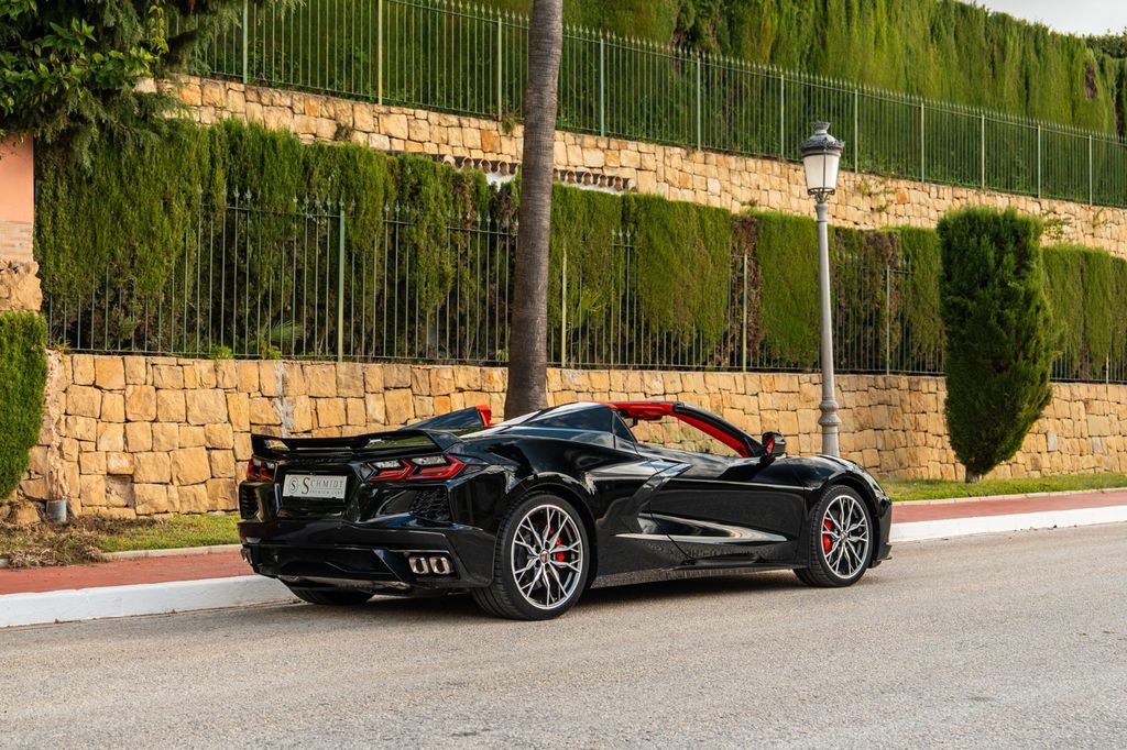 Corvette C8 2025