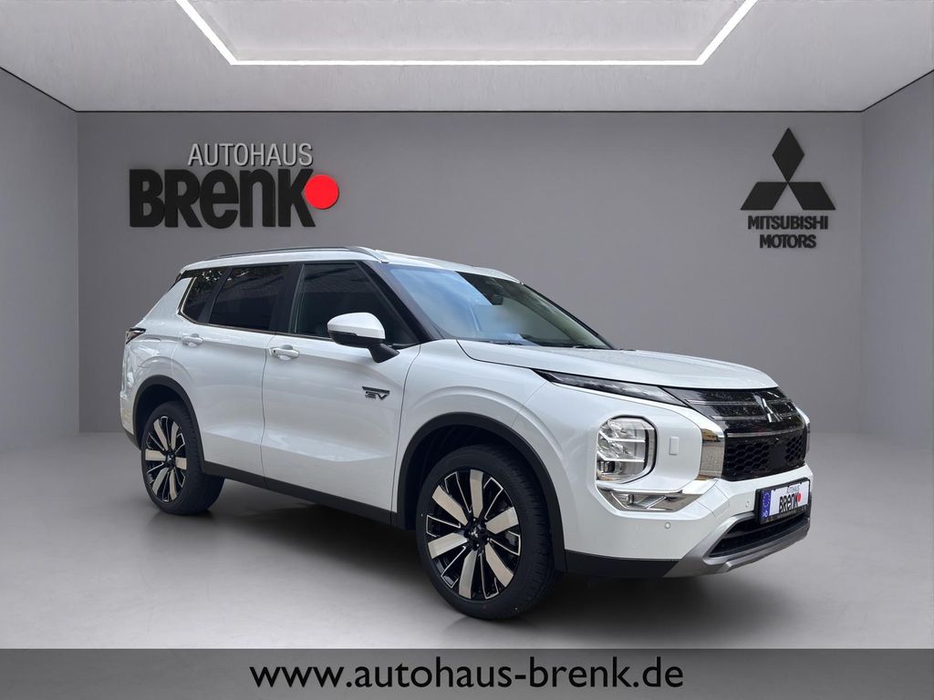 Mitsubishi Plug-in Hybrid Outlander 2025