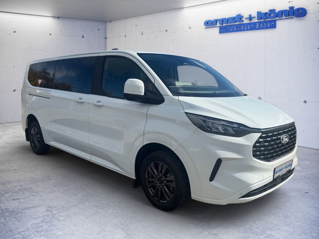Ford Tourneo Custom 2025