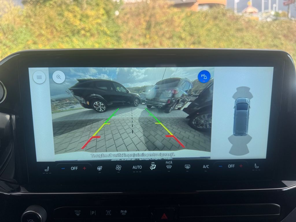 Ford Tourneo Custom 2025