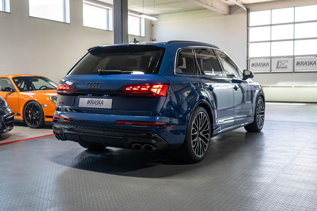 Audi SQ7 2025