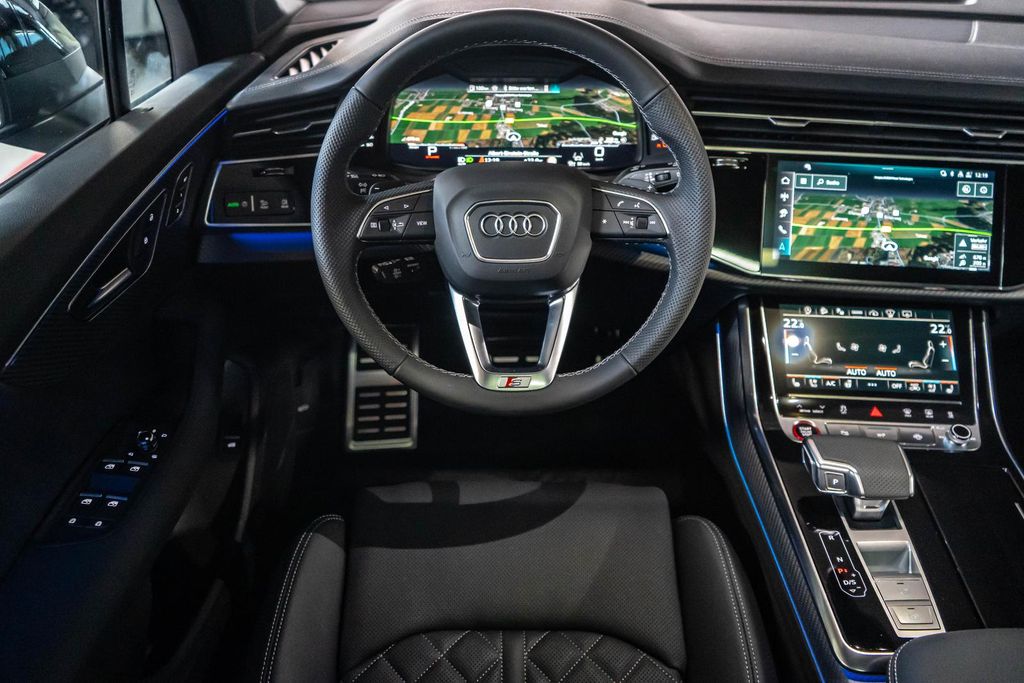 Audi SQ7 2025