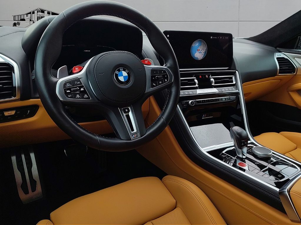 BMW M8 2023