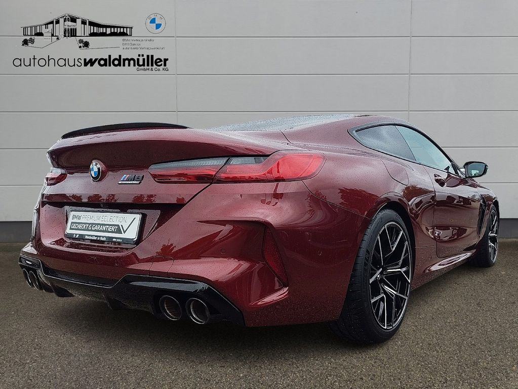 BMW M8 2023