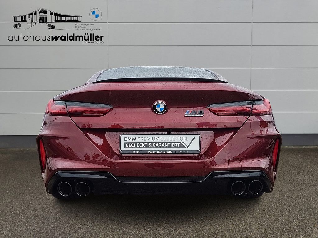 BMW M8 2023