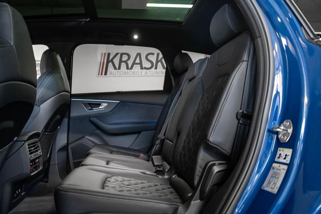 Audi SQ7 2025
