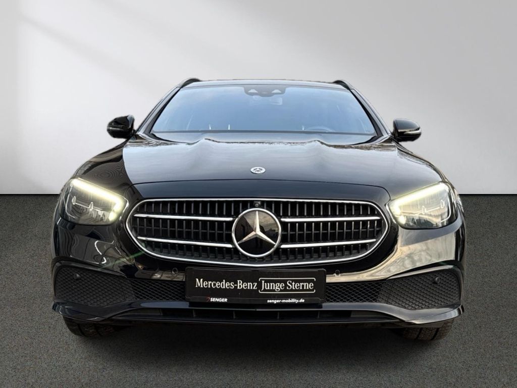 Mercedes-Benz E 300 2022