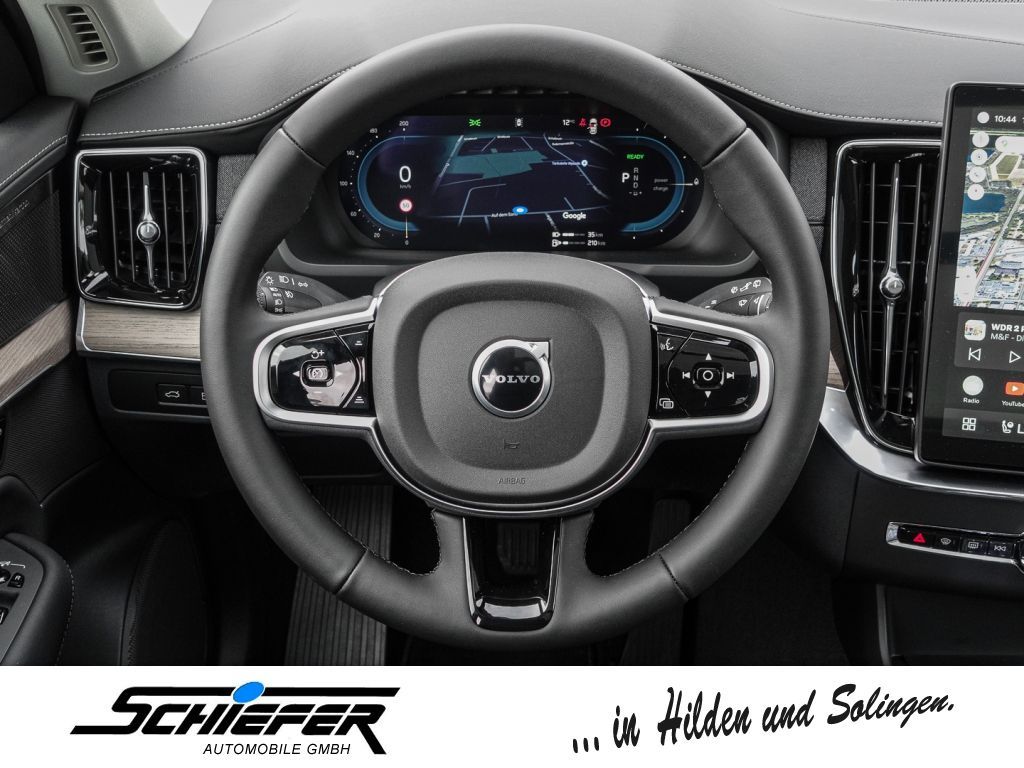 Volvo XC90 2025