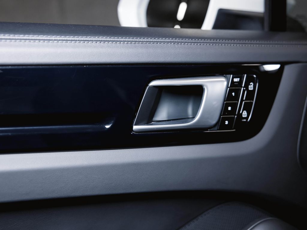 Porsche Cayenne 2019