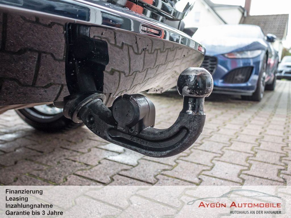 Aston Martin DBX 2022