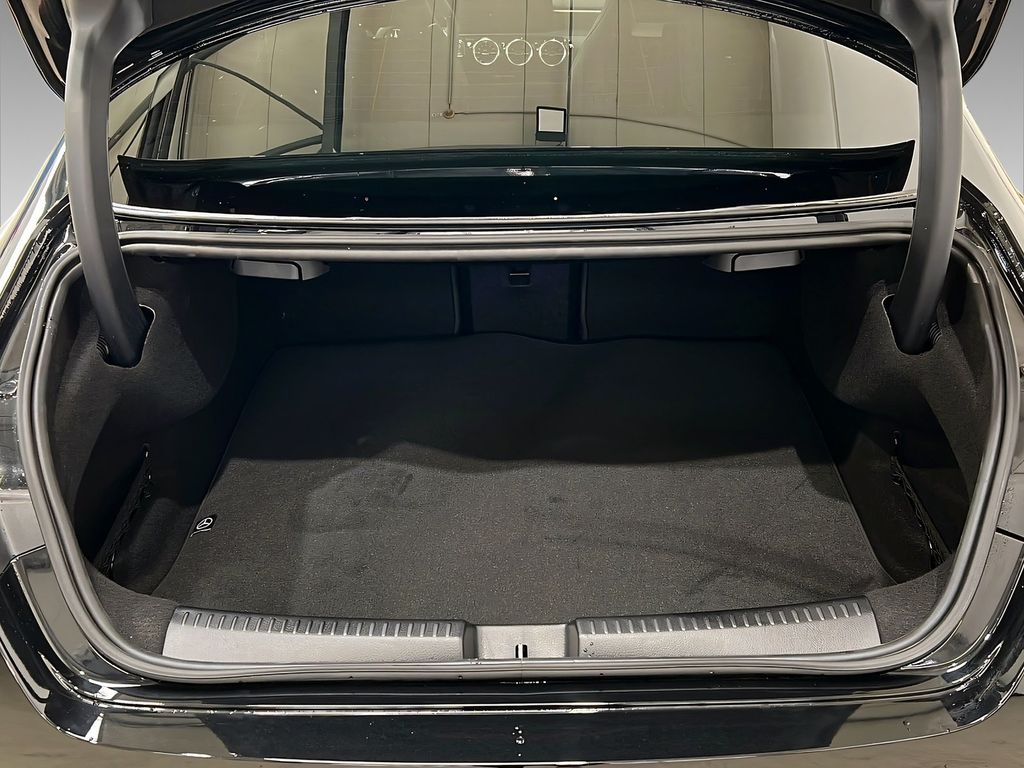 Mercedes-Benz CLA 200 2025