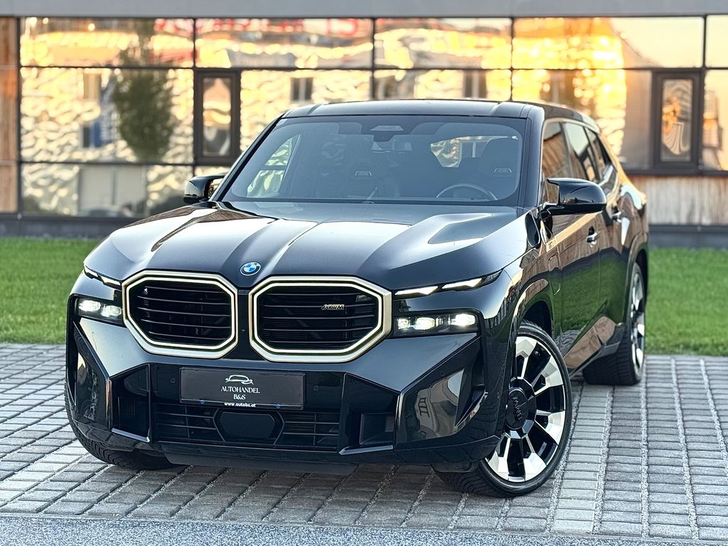 BMW XM 2023