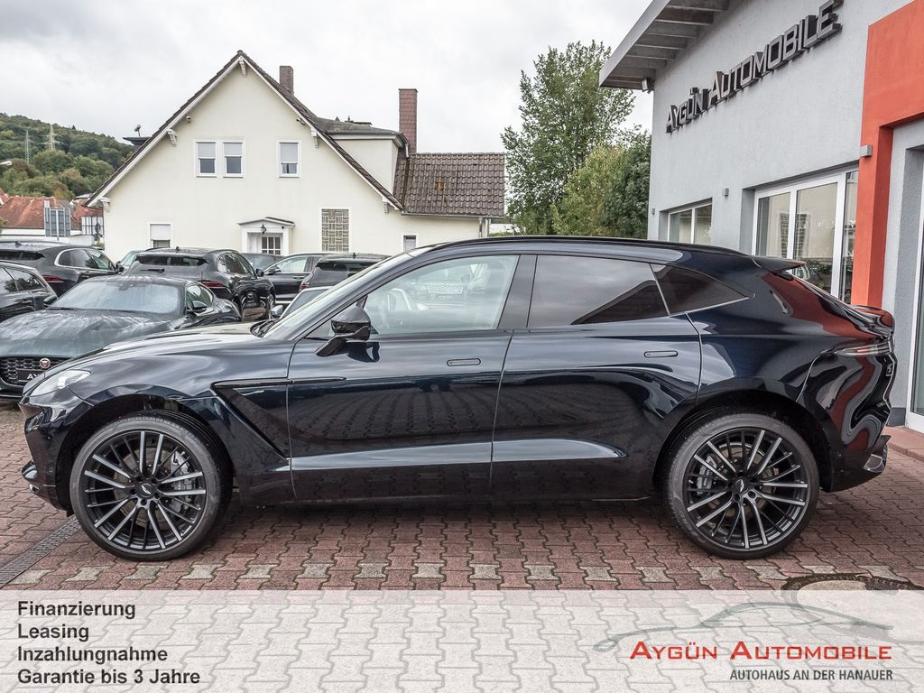Aston Martin DBX 2022