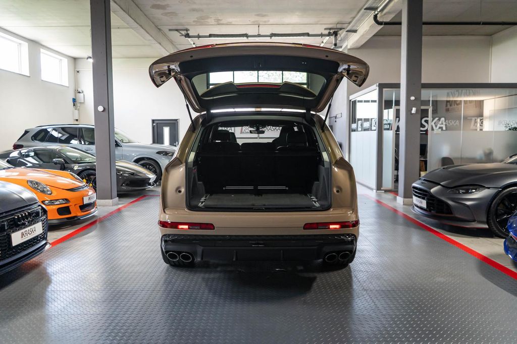 Audi SQ7 2024