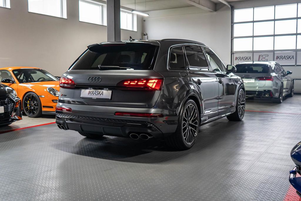 Audi SQ7 2024