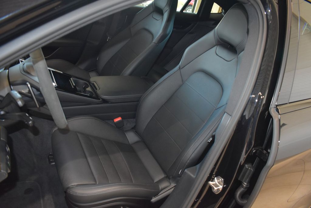 Porsche Panamera 2024