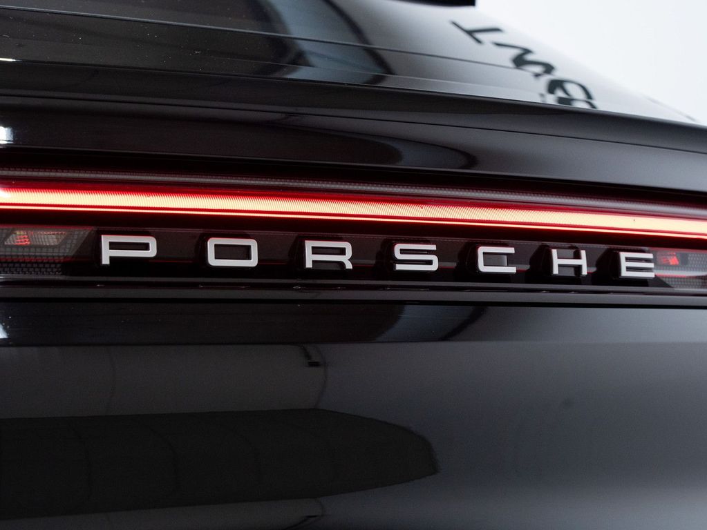 Porsche Cayenne 2024