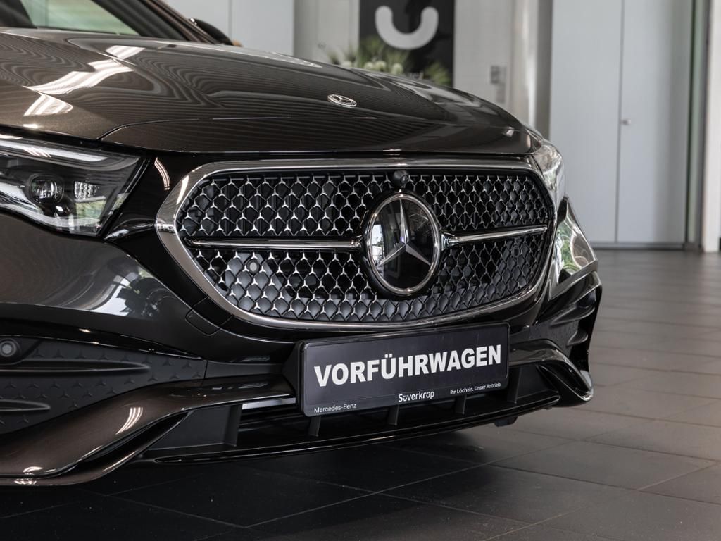 Mercedes-Benz E 300 2025