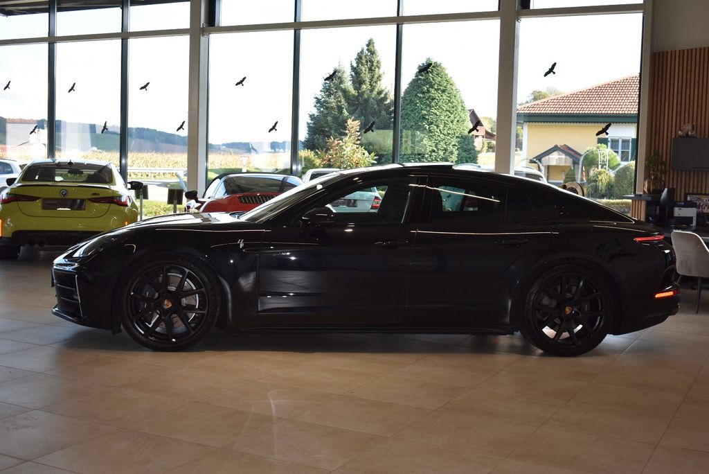 Porsche Panamera 2024