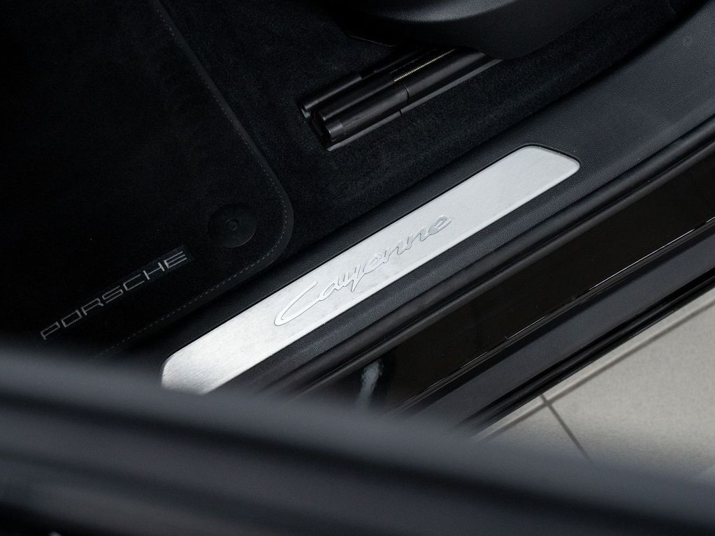 Porsche Cayenne 2024