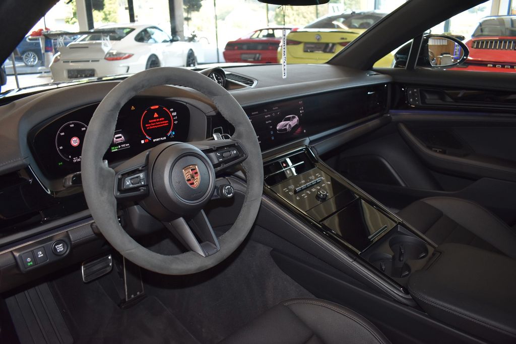 Porsche Panamera 2024