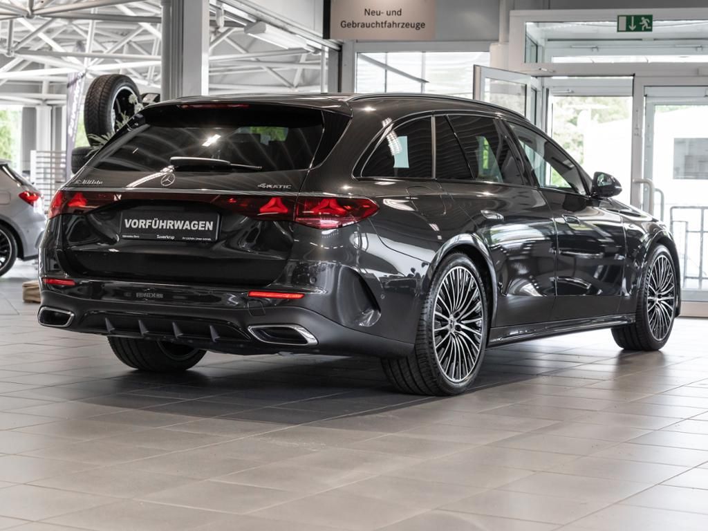 Mercedes-Benz E 300 2025