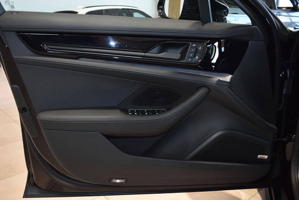 Porsche Panamera 2024